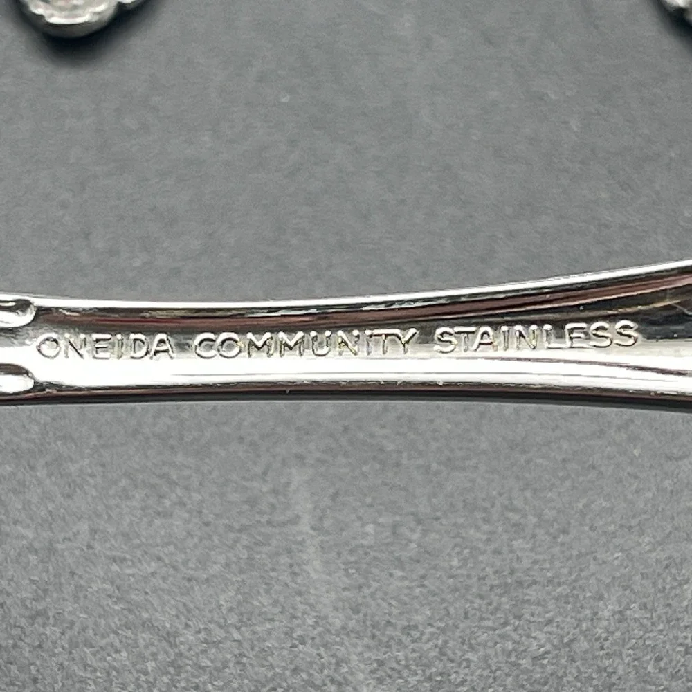 Lot of 6 Oneida Community Chantelaine Stainless Oval Soup Spoons Flatware